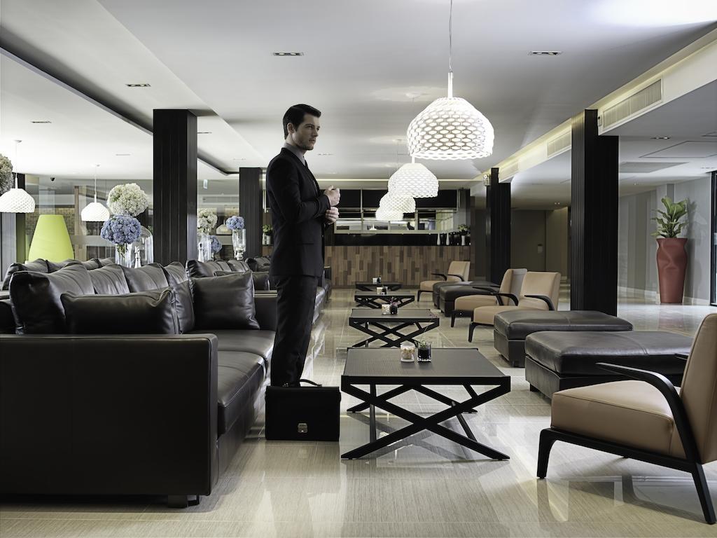S Ratchada Leisure Hotel - Sha Plus 曼谷 外观 照片 Lobby