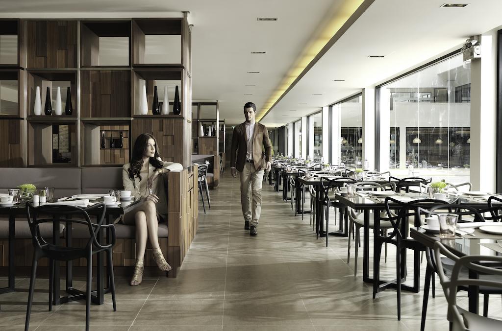 S Ratchada Leisure Hotel - Sha Plus 曼谷 外观 照片 The restaurant