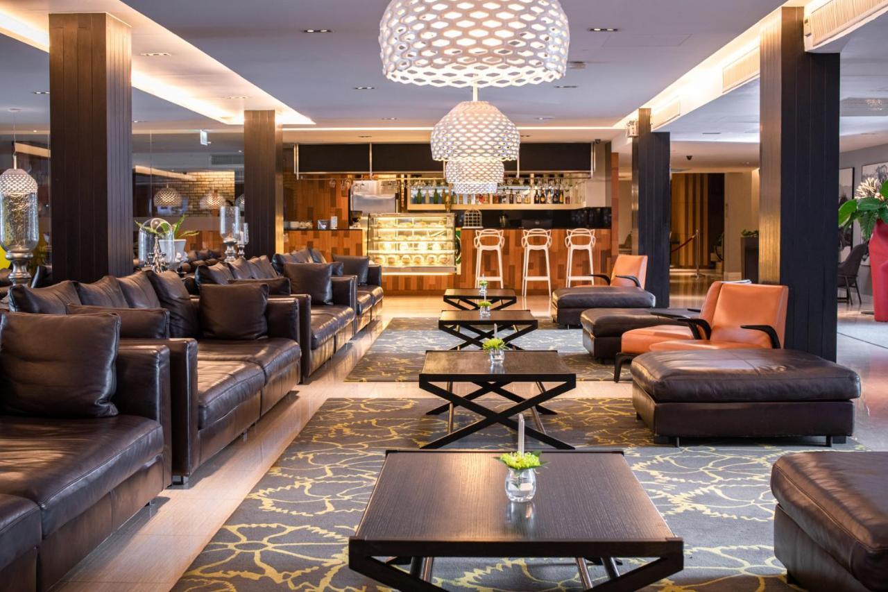 S Ratchada Leisure Hotel - Sha Plus 曼谷 外观 照片 The lobby of the hotel
