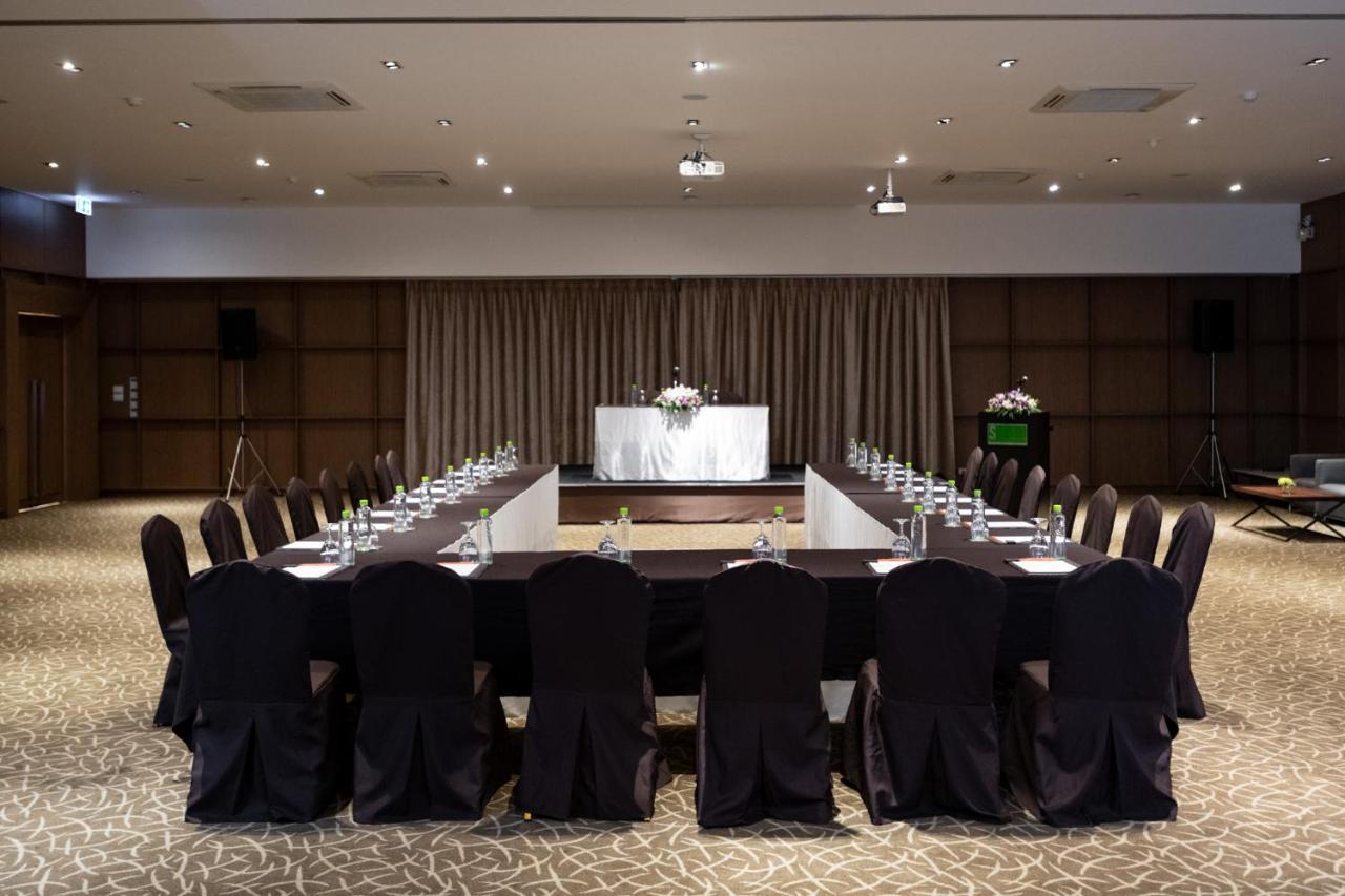 S Ratchada Leisure Hotel - Sha Plus 曼谷 外观 照片 Meeting room