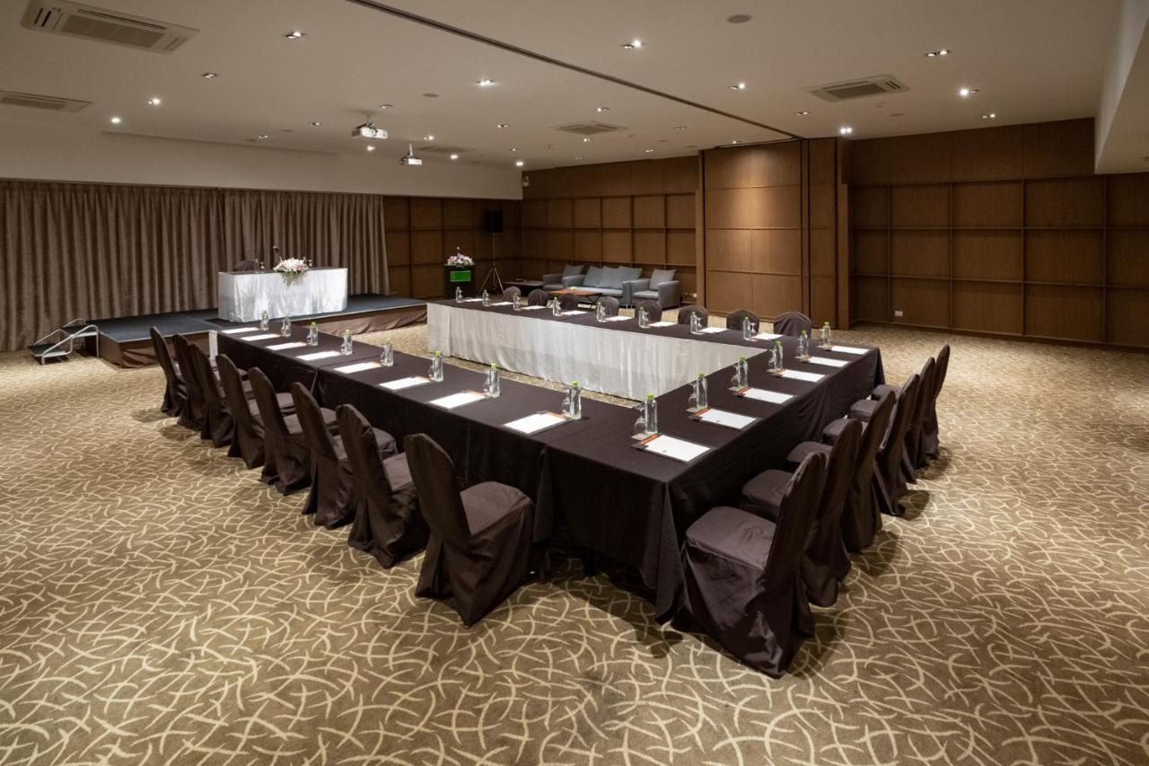 S Ratchada Leisure Hotel - Sha Plus 曼谷 外观 照片 Meeting room